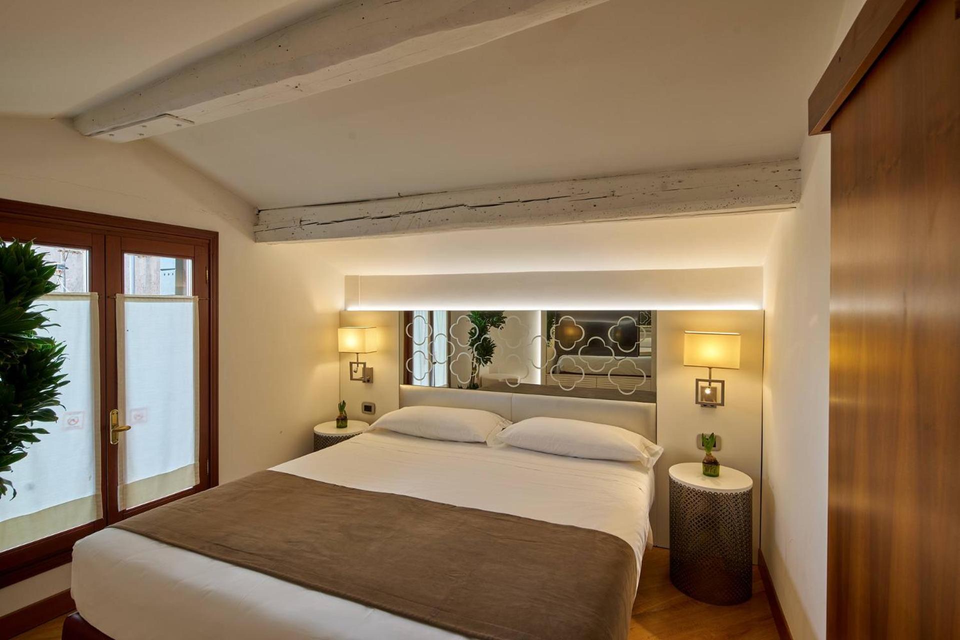 Unahotels Ala Venezia-adults 16 3* Venedig